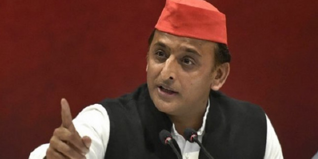 आखिर क्यों कभी मुलायम के साथ खड़े रहे क्षत्रिय नेता एक-एक कर अखिलेश यादव का साथ छोड़ रहे?