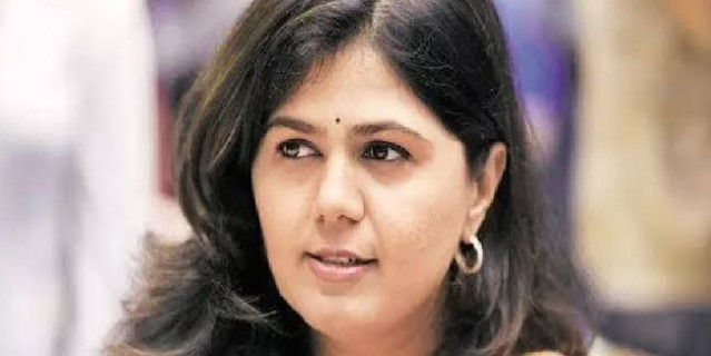 अपनी बहन पंकजा मुंडे पर टिप्पणी के मामले में धनजंय मुंडे के खिलाफ केस दर्ज