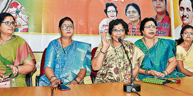 रांची :रक्षा बंधन के बहाने आधी आबादी को जोड़ने की तैयारी, मुख्यमंत्री के लिए जमा की जायेंगी पांच लाख राखियां