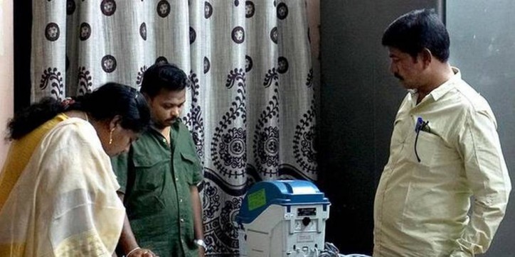 Wrong handling behind EVM glitches, suspect experts