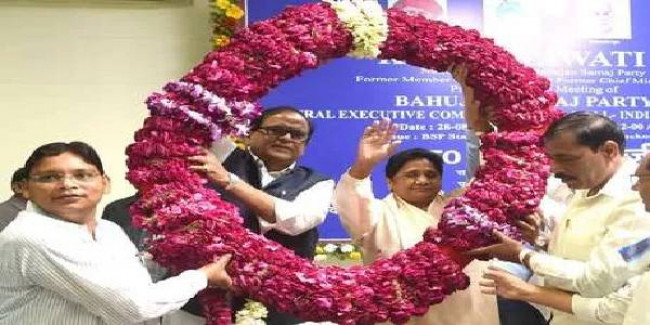मायावती एक बार फिर सर्वसम्मति से बनीं बसपा की राष्ट्रीय अध्यक्ष
