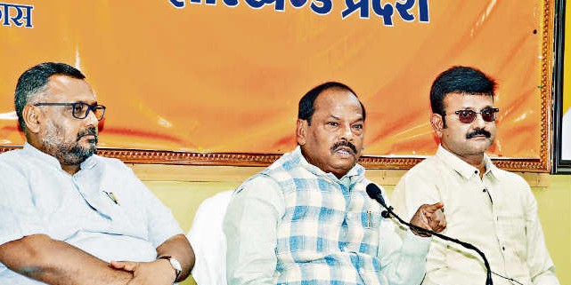 सुरक्षा व विकास के मुद्दे पर लोगों ने फिर लगायी मुहर : रघुवर दास
