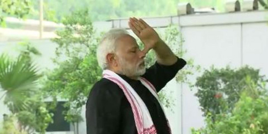 पीएम मोदी ने फिजिकल फिटनेस दिखाकर शहीदों का अपमान किया: कांग्रेस