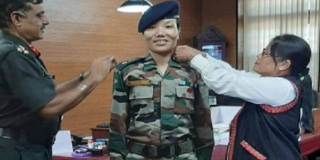 पोंंग डोमिंग भारतीय सेना में लेफ्टिनेंट कर्नल के रूप में नियुक्त होने वाली अरुणाचल की पहली महिला अधिकारी हैं