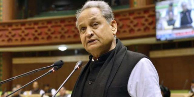 गहलोत - गुजरात में शराब न मिले तो मैं राजनीति छोड़ दूंगा या रूपाणी छोड़ें