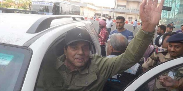 Dharmendra बोले- पहले पता होता बेटे Sunny Deol को जाखड़ के खिलाफ लड़ना है तो मना कर देतेे