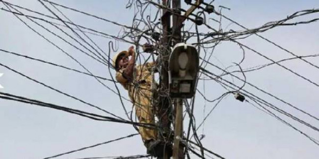 2 साल में दूसरी बार यूपी की जनता को लगा करंट, बिजली 15% तक हुई महंगी