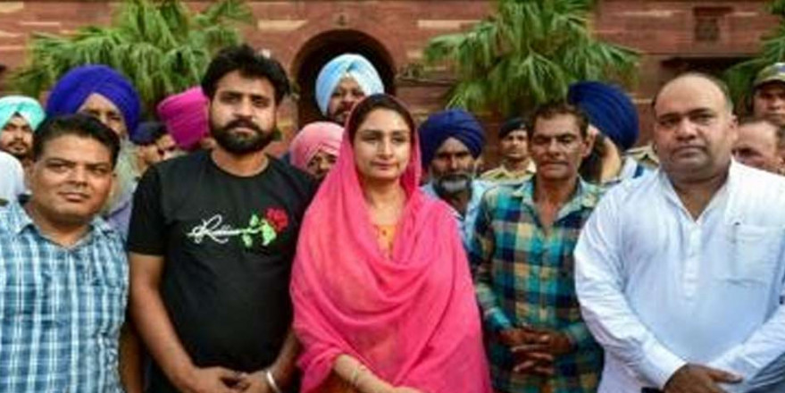 इराक से सही सलामत वतन लौटे पंजाब के 6 युवक, आज करेंगे सांसद हरसिमरत कौर से मुलाकात