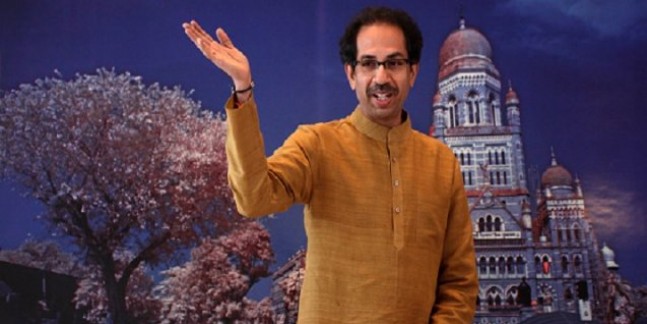 कर्नाटक के सियासी नाटक में शिवसेना की एंट्री, बीजेपी से कहा- तोड़फोड़ की राजनीति पर राष्ट्रीय नीति हो