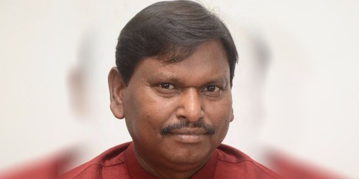 खूंटी : केंद्रीय मंत्री अर्जुन मुंडा ने क्षेत्र की जनता को दी करोड़ों की सौगात