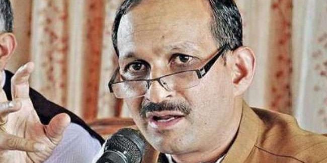 हिमाचल BJP अध्यक्ष सत्ती बोले-पुत्रमोह की बात करते समय राहुल गांधी भूले कि मां भी साथ बैठी है