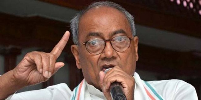 नालायकों, 500 साल मुसलमानों का राज रहा तब धर्म का कुछ नहीं बिगड़ा, अब क्या बिगड़ेगा: दिग्विजय सिंह