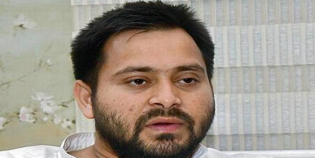 तेजस्वी का दावा, ‘गंभीर संकट' में है बिहार, बाढ़ के दौरान सरकार के रवैये को लेकर लेकर लोगों में गुस्सा