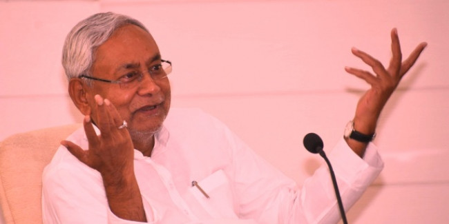 RJD नेता का बड़ा बयान- नीतीश छोड़ दें NDA तो हम उन्हें बना सकते हैं महागठबंधन का चेहरा