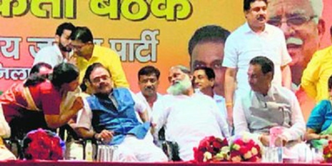 टिकट मिलेगी एक को, दूसरों को चलना होगा साथ- अनिल जैन