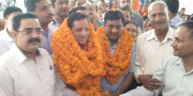 किशन कपूर बोले, शांता कुमार मेरे राजनीति गुरु; उनके छूटे कार्यों को आगे बढ़ाऊंगा