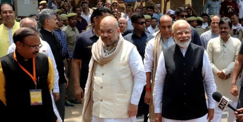 मोदी-शाह पर चुनाव आयोग ने नहीं लिया एक्शन तो सुप्रीम कोर्ट पहुंची कांग्रेस, सुनवाई कल