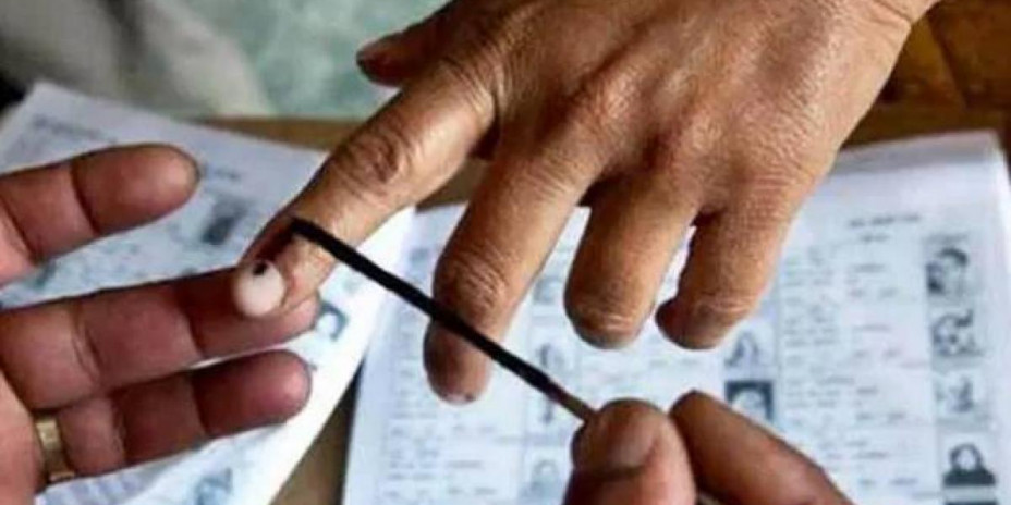 कोसली में 1 ही युवक ने कई बार डाले फर्जी वोट, युवक समेत रिटर्निंग आफिसर पर मामला दर्ज