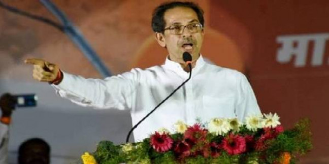 महाराष्ट्र के वित्तमंत्री पर शिवसेना का कड़ा प्रहार, कहा - राष्ट्रपति शासन की धमकी लोकतंत्र विरोधी और असंवैधानिक