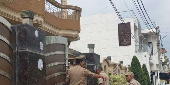 बसपा शासनकाल में हुए चीनी मिल घोटाले में दो पूर्व आइएएस समेत 14 ठिकानों पर सीबीआइ ने मारा छापा