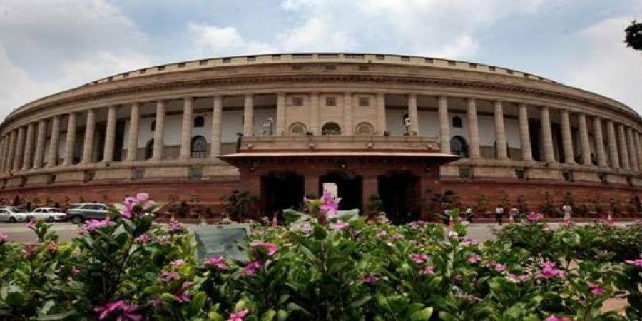 18 साल के इतिहास में पहली बार लोकसभा में आधी रात तक हुई बहस, जानें किस बात पर हुई चर्चा