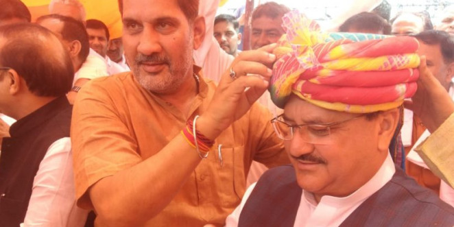 बहादुरगढ़ पहुंचे जेपी नड्डा, सुभाष बराला ने पगड़ी पहनाकर किया स्वागत