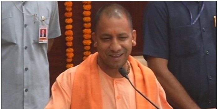 कांग्रेस के गढ़ में आज गरजेंगे CM योगी, प्रियंका गांधी भी रायबरेली दौरे पर