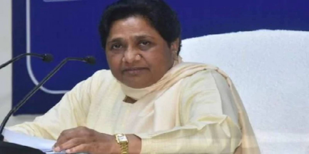 राजस्थान में मिले झटके से खफा मायावती ने कहा- कांग्रेस की नीति दोगली