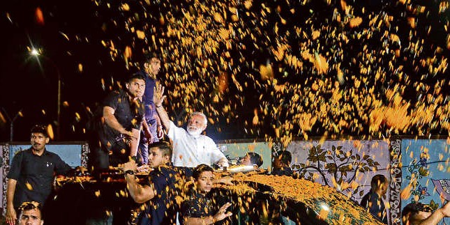 झारखंड में जोरदार चुनावी आगाज, पीएम का रोड शो, मोदीमय हुई रांची, आज लोहरदगा जायेंगे प्रधानमंत्री