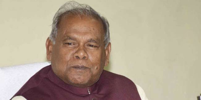 बदलती दिख रही है बिहार की सियासत, फिर नया किनारा तलाश रही 'मांझी की नाव'