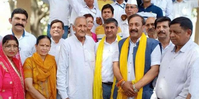 पवन काजल बोले, यह चुनाव जमीन से जुड़े आदमी व हाईप्रोफाइल मंत्री के बीच