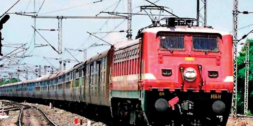 सांसदजी को पसंद नहीं आयी 'ट्रेन में मसाज', रेल मंत्री को लिखी चिट्ठी