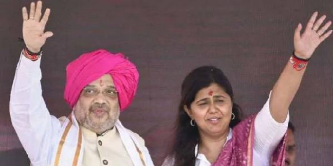 महाराष्ट्र में वोटिंग शुरू, रिश्तेदार लड़ रहे हैं एक-दूसरे से चुनावी जंग