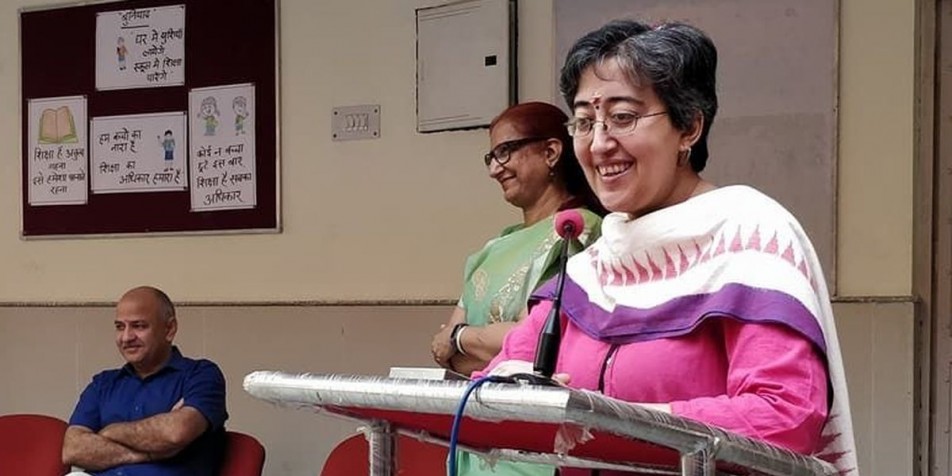 आतिशी ने दाखिल किया नामांकन, डिप्टी CM मनीष सिसोदिया भी रहे मौजूद
