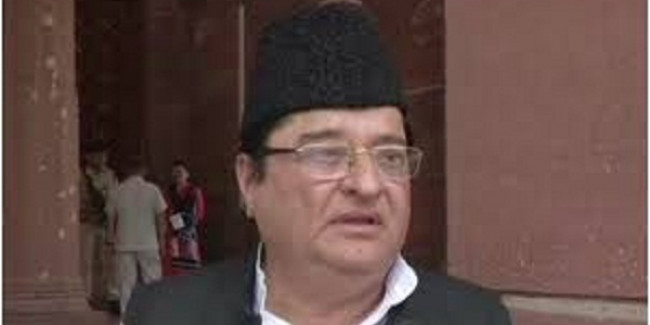 'बीवी को गोली मारने से बेहतर है 3 तलाक'