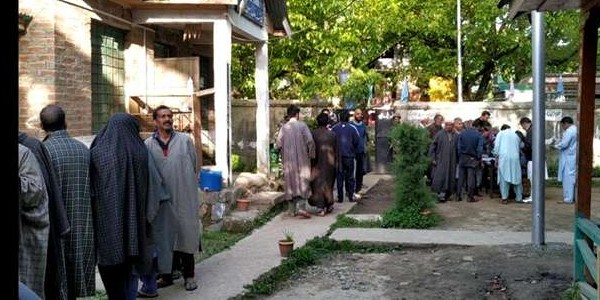 कुलगाम में मतदान प्रक्रिया संपन्न, 10.2 प्रतिशत हुआ मतदान