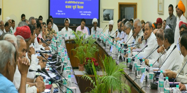 किसान और पशुपालक आर्थिक विकास की धुरी: मुख्यमंत्री