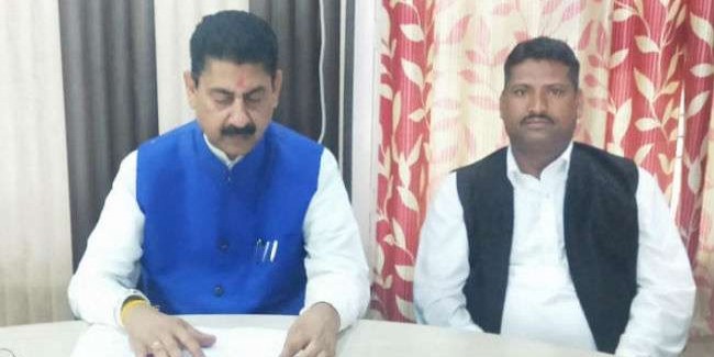 पवन काजल बताएं, वह किसके चेले : राकेश पठानिया