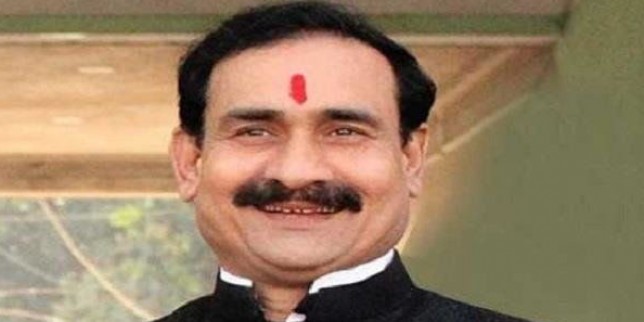 ई-टेंडर घोटाला : आरोपों में घिरे पूर्व मंत्री बोले-पहले 'घोटाले' का मतलब तो समझाए सरकार