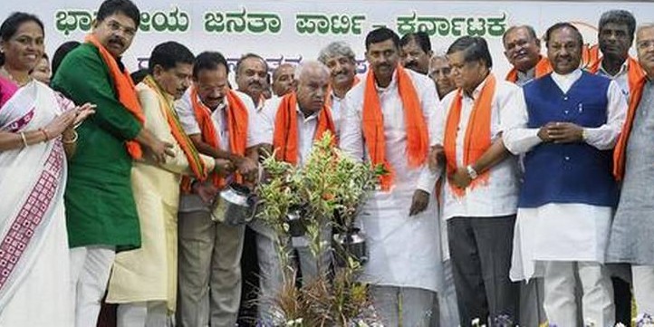 Internal turmoil will bring down coalition government any time: Muralidhar Rao