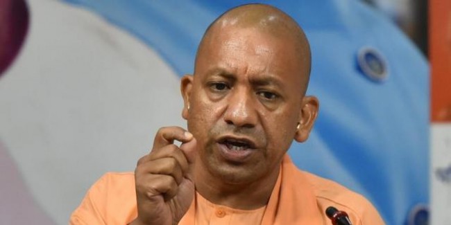 125 परिवारों ने किया पलायन, मुद्दा गरमाया तो CM योगी हरकत में आए