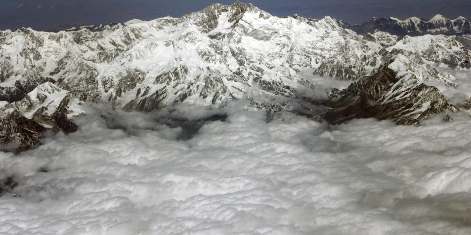 Top mountaineering authority to deny permits to climb Kanchenjunga as Sikkim protests lifting ban