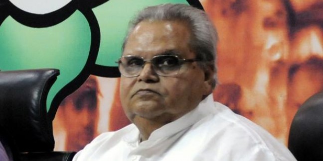 देश में कहीं और बैठ कर कश्मीर के हालात का आकलन करना आसान नहीं, बोले राज्यपाल मलिक