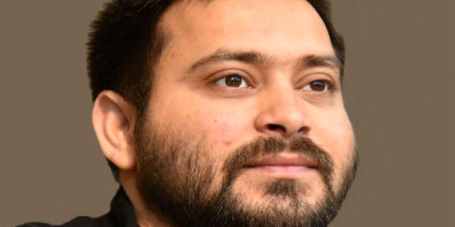 25 को विधायकों और जिला अध्यक्षों की बुलायी बैठक, तेजस्वी ने संभाली पार्टी की कमान