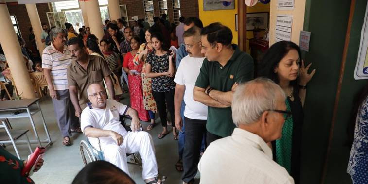 43.78 pc voter turnout till 3 pm in Maharashtra