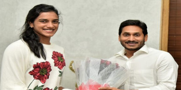 PV Sindhu Meets Andhra CM, Requests Her Tokyo 2020 Participation to be Considered on Duty