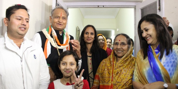 खजाना खाली लेकिन मंत्रियों के बंगलों पर करोड़ों रुपए खर्च, CM गहलोत के आवास में लगे 61.84 लाख