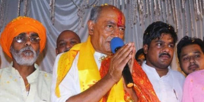 8 महीने में 7 बार फिसली दिग्विजय की जुबान, हर बार कराई कांग्रेस की फजीहत