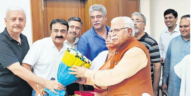 कश्मीरी पंडितों ने चंडीगढ़ में हरियाणा के सीएम मनोहर लाल से की मुलाकात