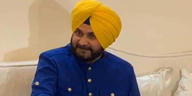 Sidhu opens project, avoids media